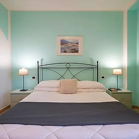 Hotel Ombra E 3*