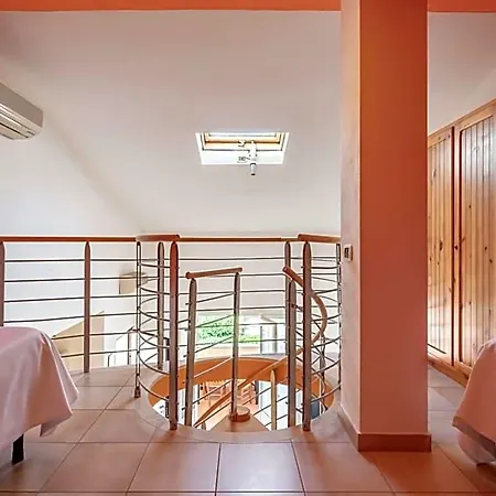 Ombra E Hotel